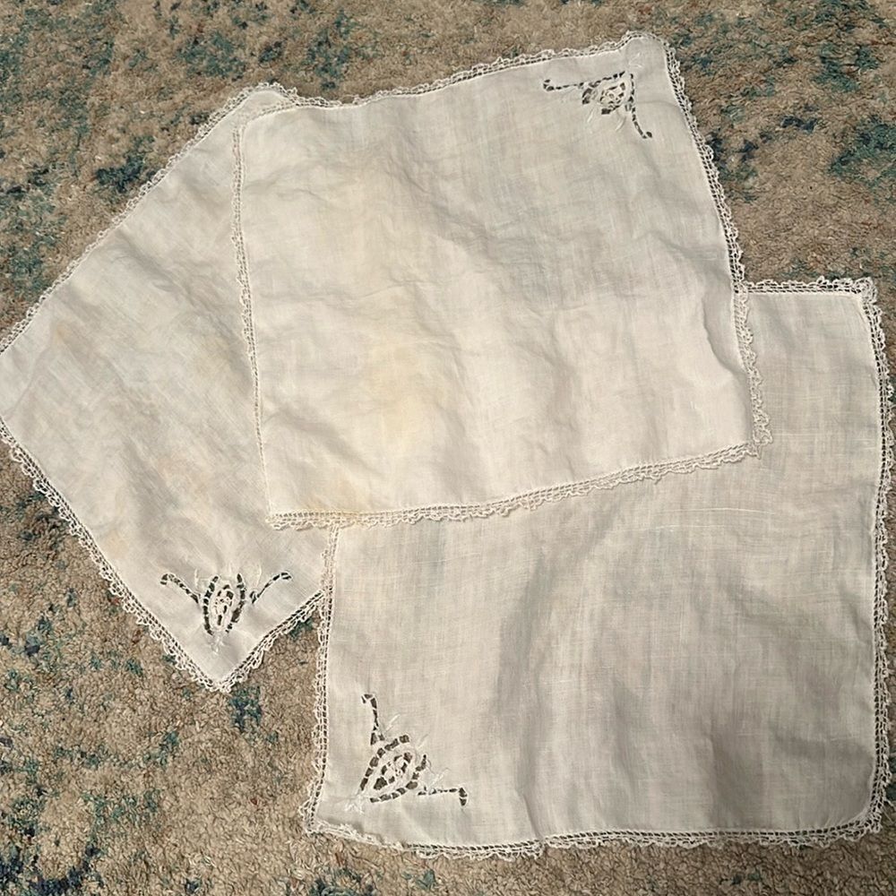 Vintage Table Linens (napkins) Lot of 3
